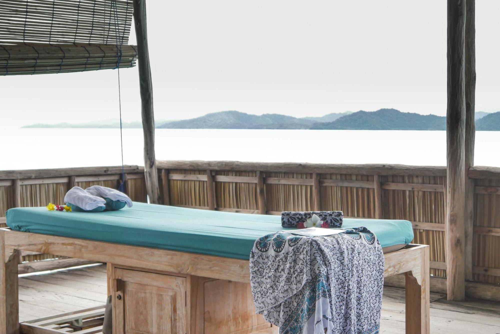 Wai Resort - Raja Ampat Pulau Birie ภายนอก รูปภาพ